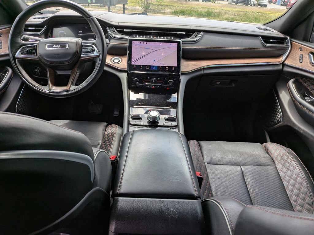 Used 2023 Jeep Grand Cherokee Summit AWD/4WD image 13