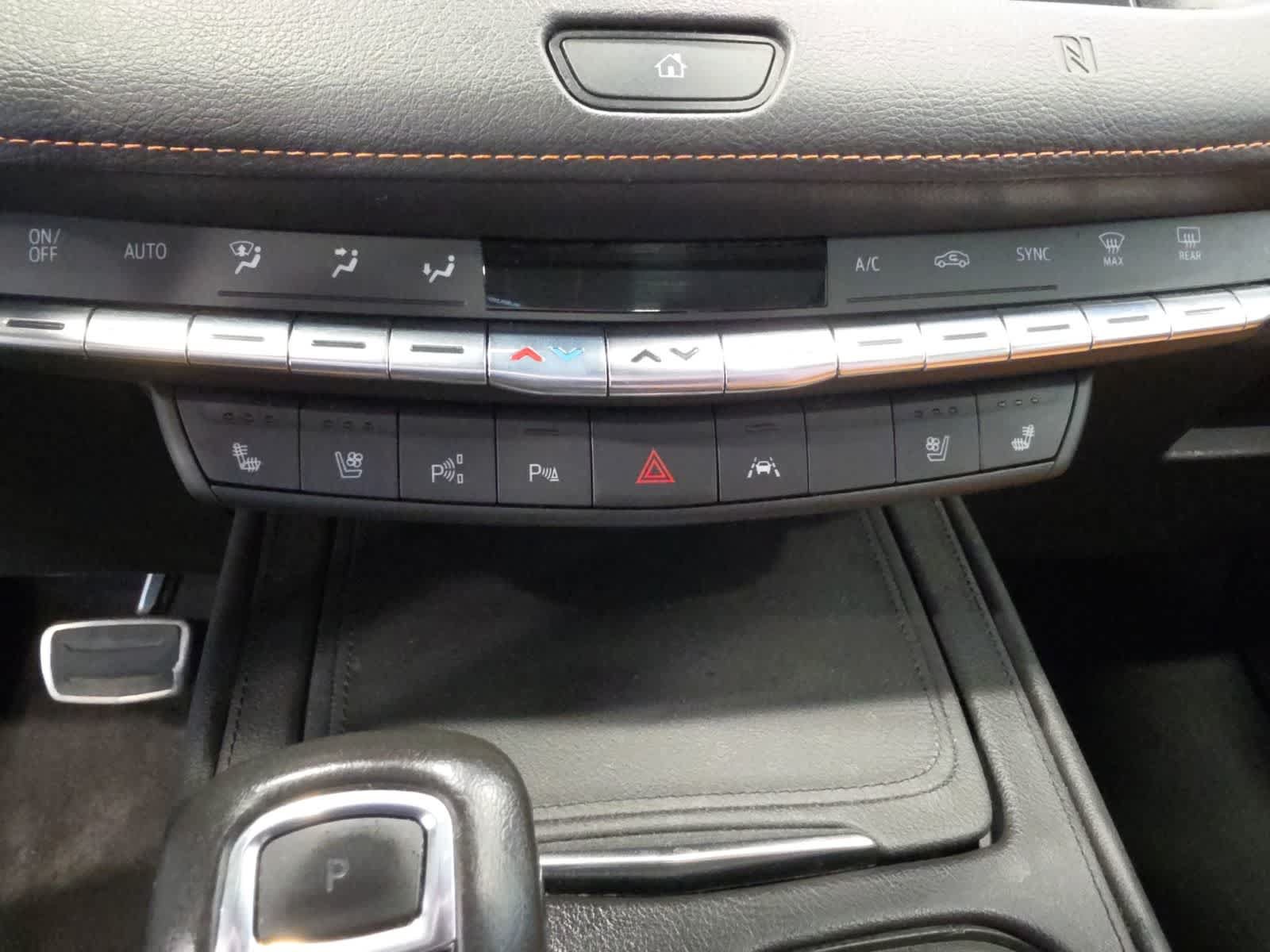 Used 2019 Cadillac XT4 Sport AWD/4WD image 23