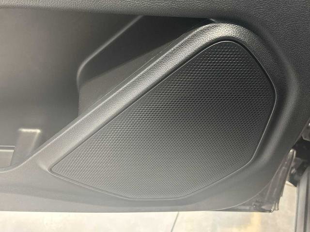 Certified 2023 Ford Explorer XLT w/ Equipment Group 202A AWD/4WD image 29