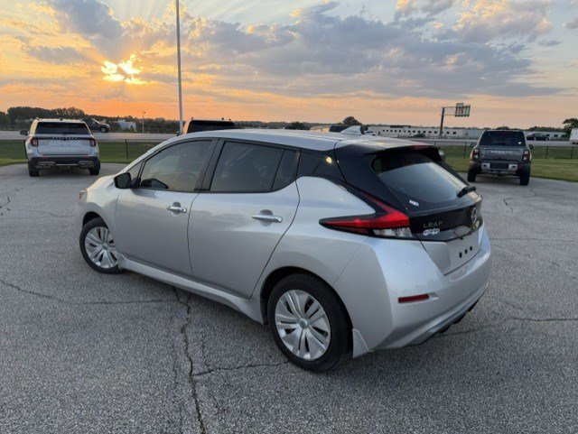 Used 2024 Nissan Leaf S FWD image 7