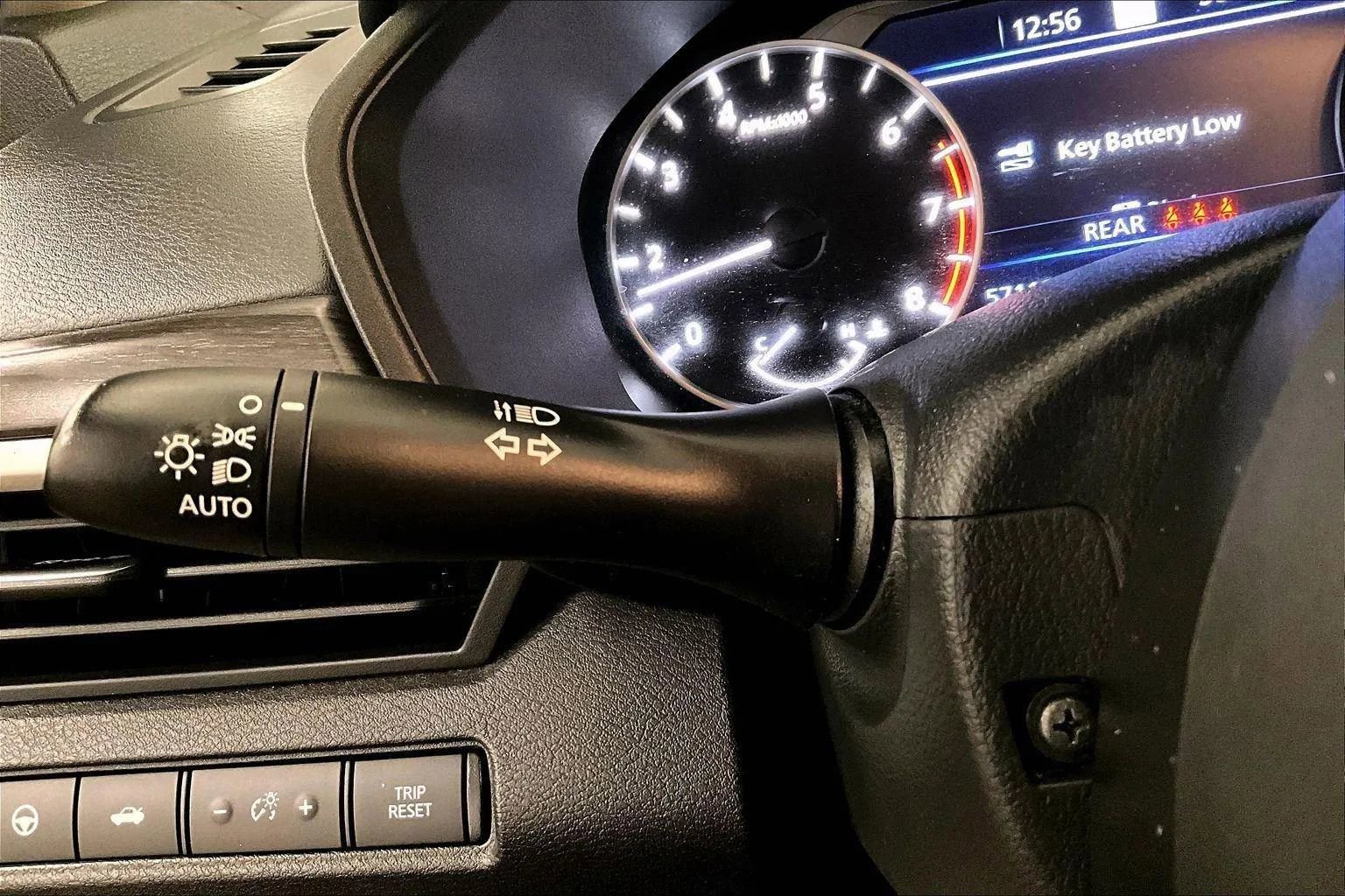 Used 2023 Nissan Altima 2.5 SV w/ SV Premium Package image 30