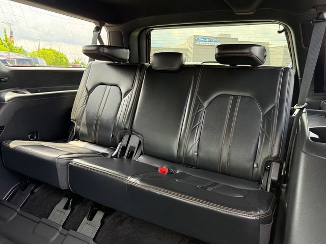 Certified 2022 Ford Expedition Max Platinum AWD/4WD image 11