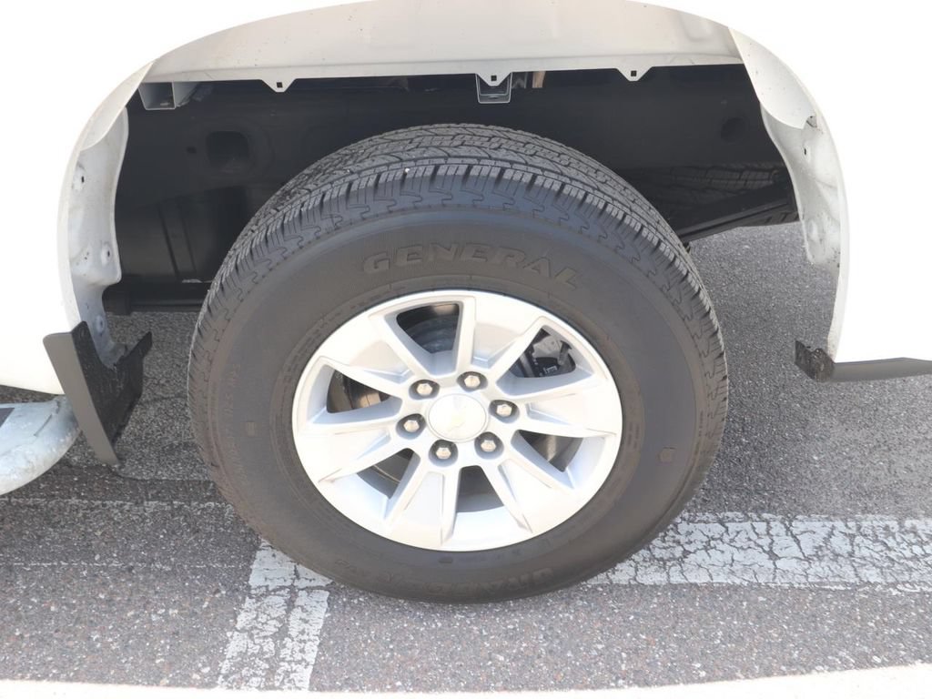 Used 2025 Chevrolet Silverado 1500 W/T RWD image 12