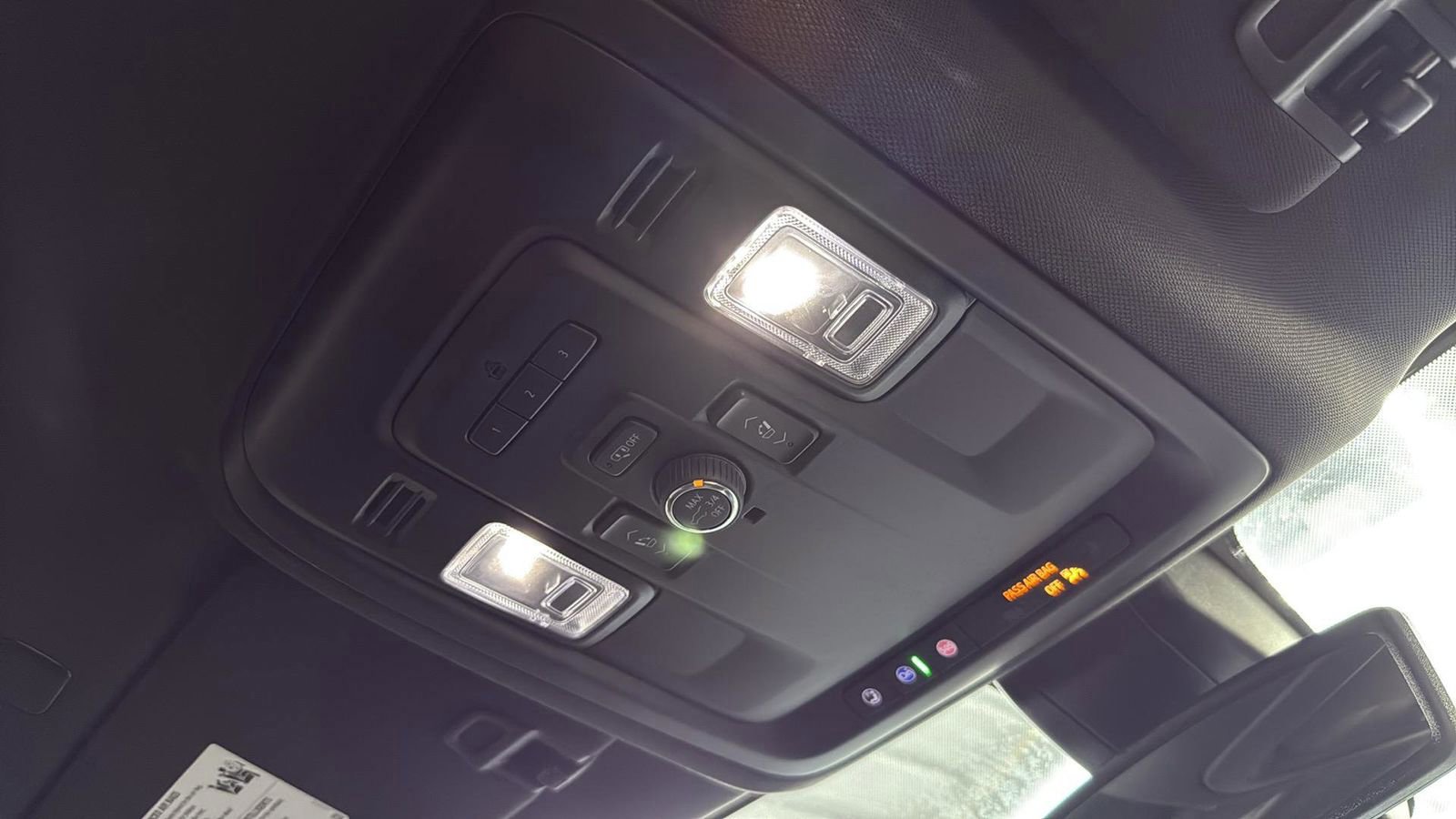 Used 2022 Chevrolet Tahoe Z71 w/ Z71 Off-Road Package image 23