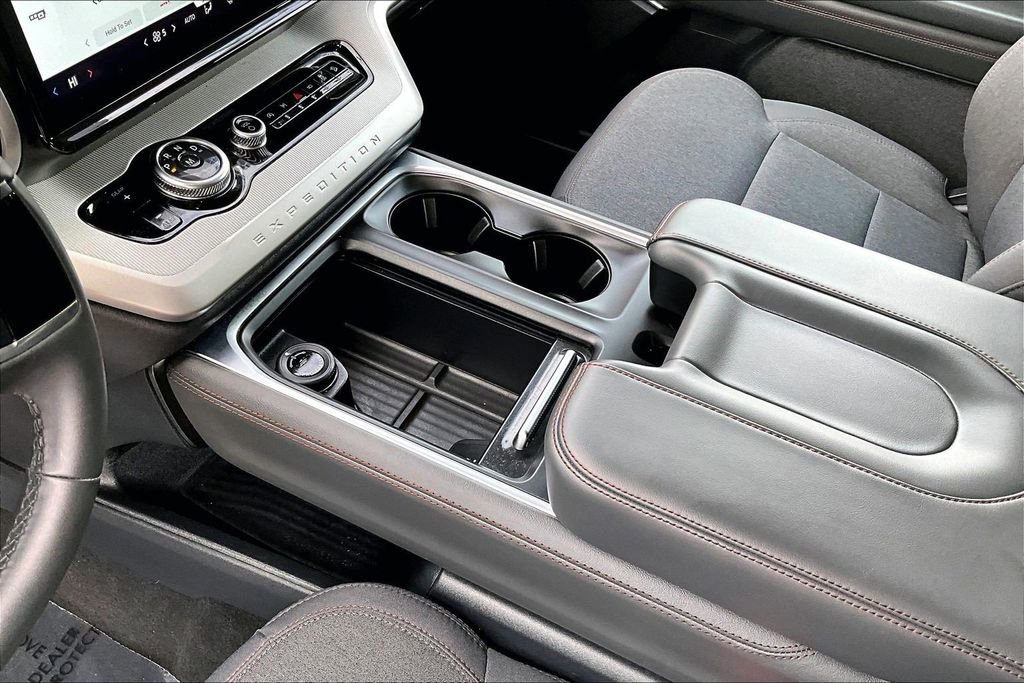 Certified 2025 Ford Expedition Max Active image 16