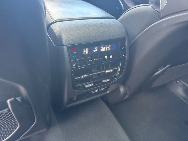 Used 2022 Jeep Grand Cherokee Overland w/ Luxury Tech Group IV image 29