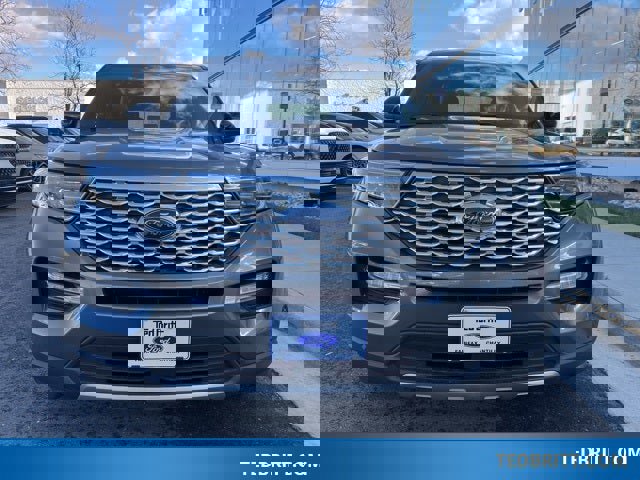 Certified 2022 Ford Explorer Platinum w/ Equipment Group 601A image 2