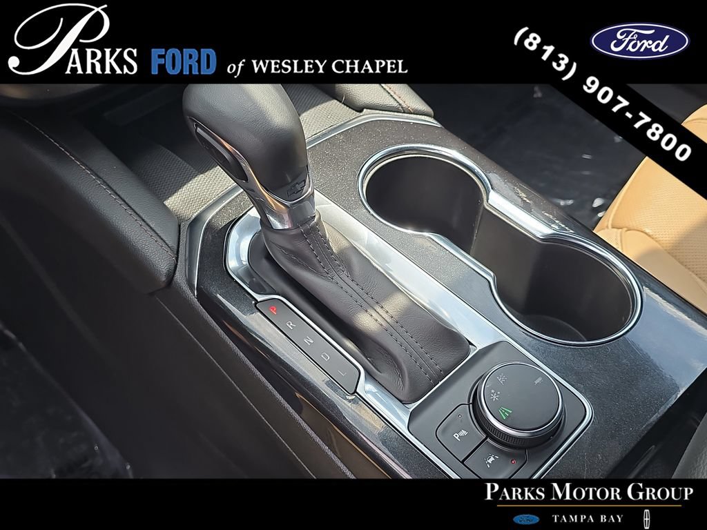 Used 2024 Chevrolet Blazer Premier w/ Enhanced Convenience Package FWD image 25