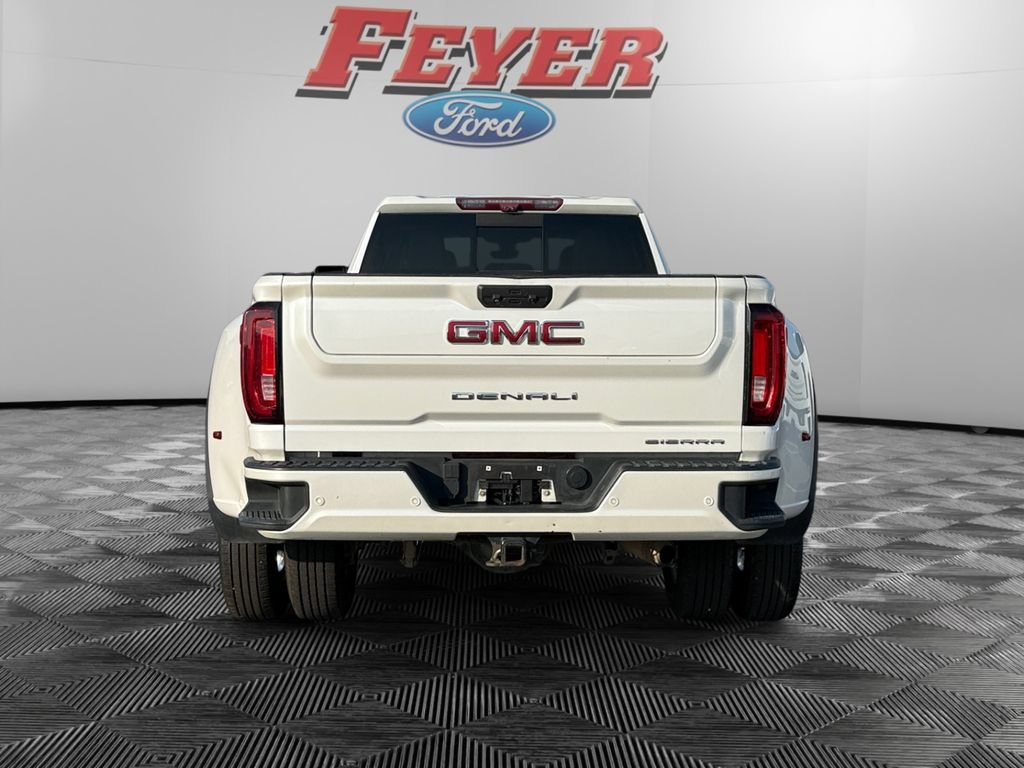 Used 2022 GMC Sierra 3500 Denali w/ Denali Ultimate Package AWD/4WD image 4