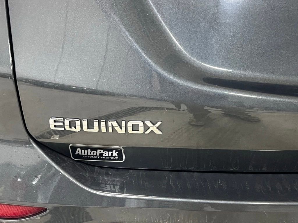 Used 2021 Chevrolet Equinox LT w/ Driver Convenience Package image 12