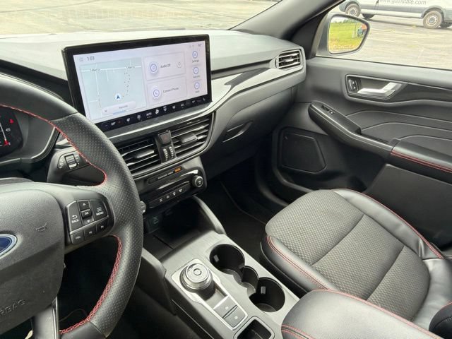 Certified 2023 Ford Escape ST-Line w/ Tech Pack #1 AWD/4WD image 24