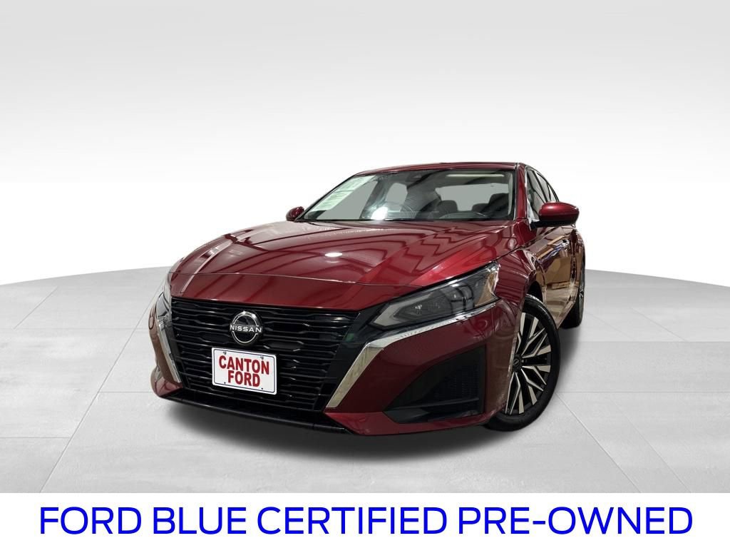 Used 2023 Nissan Altima 2.5 SV w/ SV Premium Package