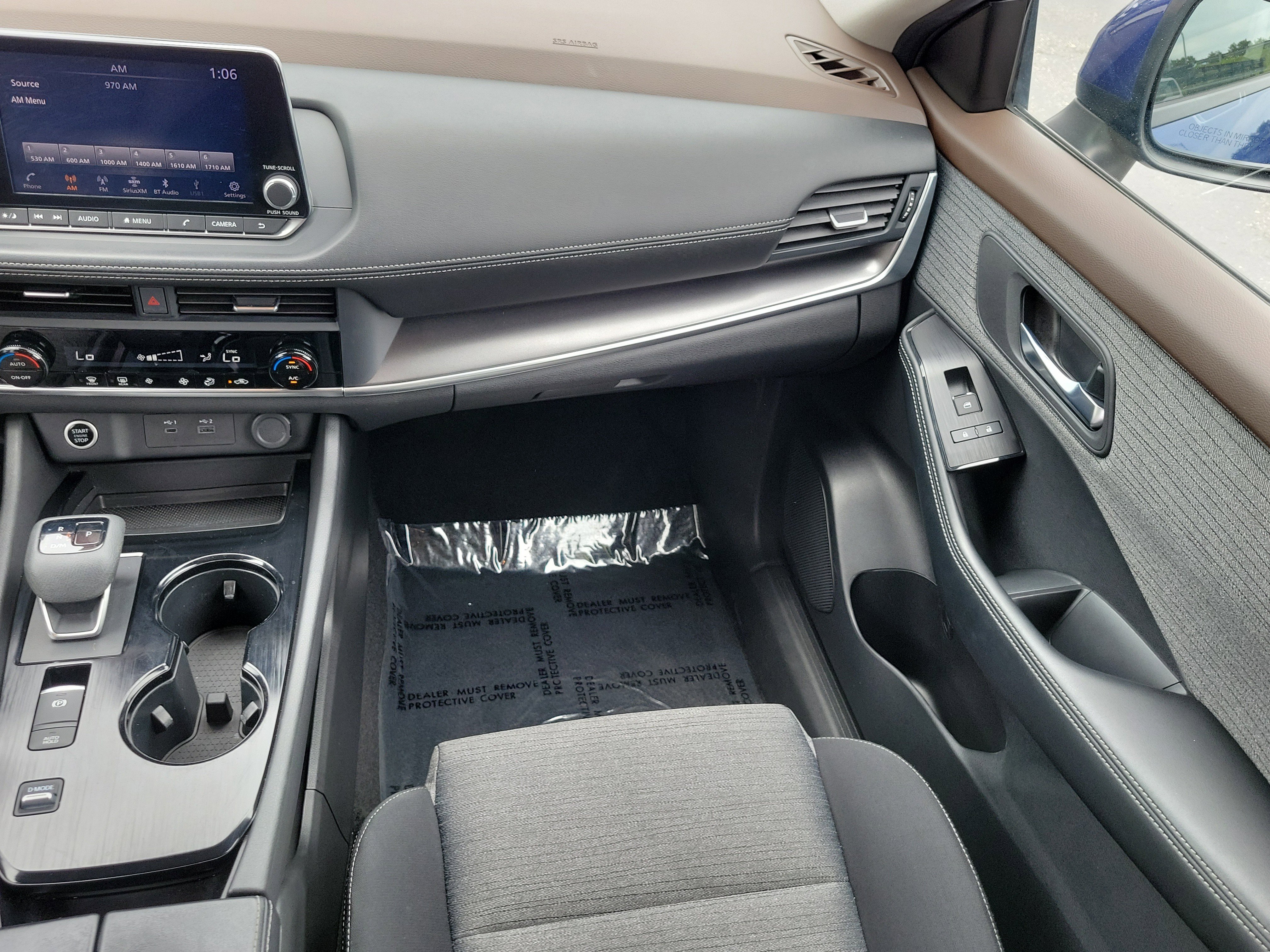 Used 2023 Nissan Rogue SV FWD image 16