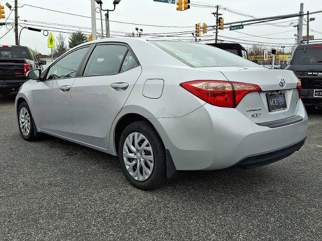 Used 2019 Toyota Corolla LE image 2