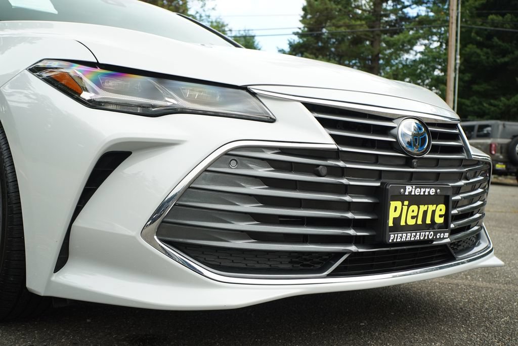 Used 2022 Toyota Avalon Limited w/ Advanced Safety Package FWD image 37