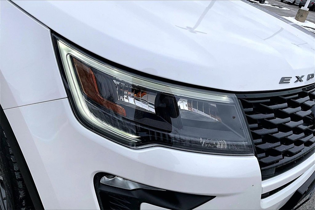 Certified 2019 Ford Explorer Sport w/ Equipment Group 401A image 29