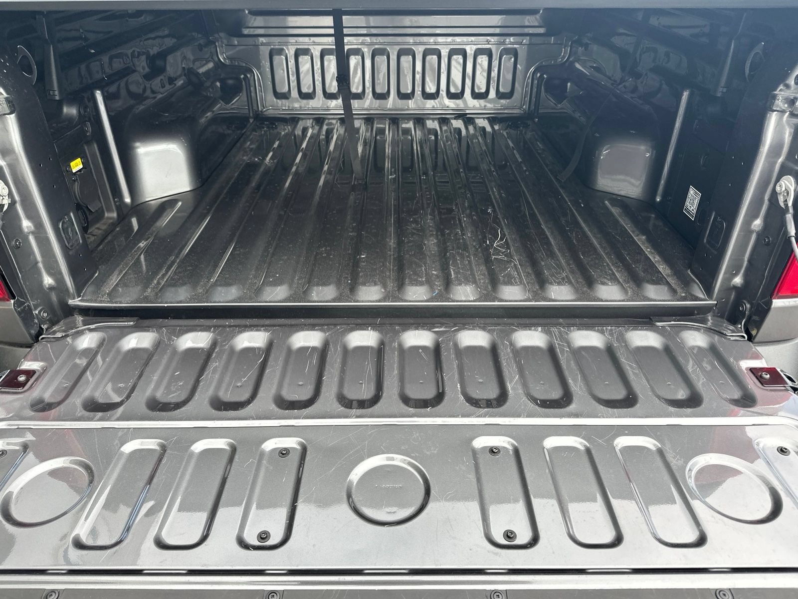 Certified 2025 Ford Maverick XLT FWD image 17