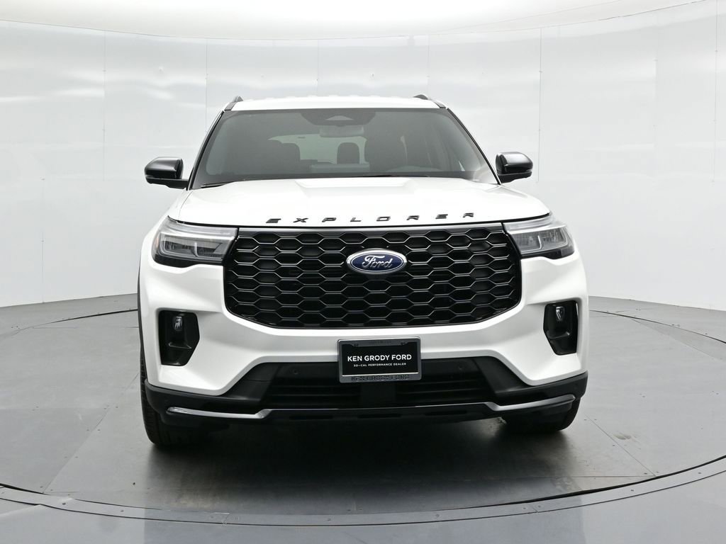 Certified 2025 Ford Explorer ST-Line w/ Premium Package image 25