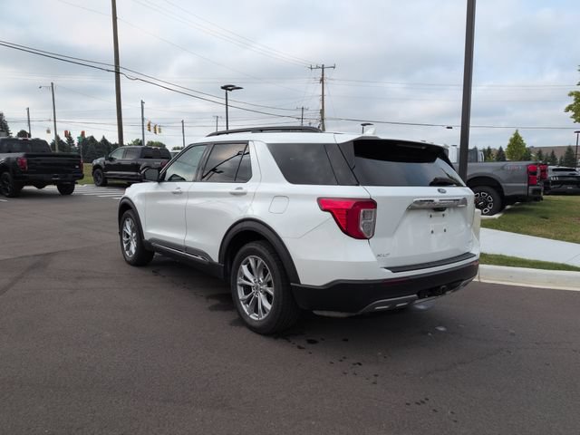 Certified 2021 Ford Explorer XLT w/ Equipment Group 202A AWD/4WD image 3