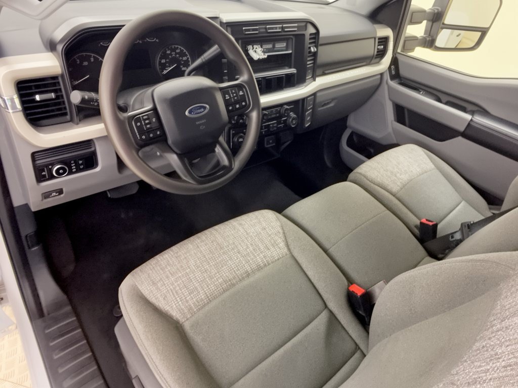 Certified 2024 Ford F250 XLT AWD/4WD image 4