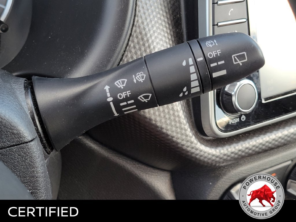 Used 2020 Nissan Kicks S FWD image 31