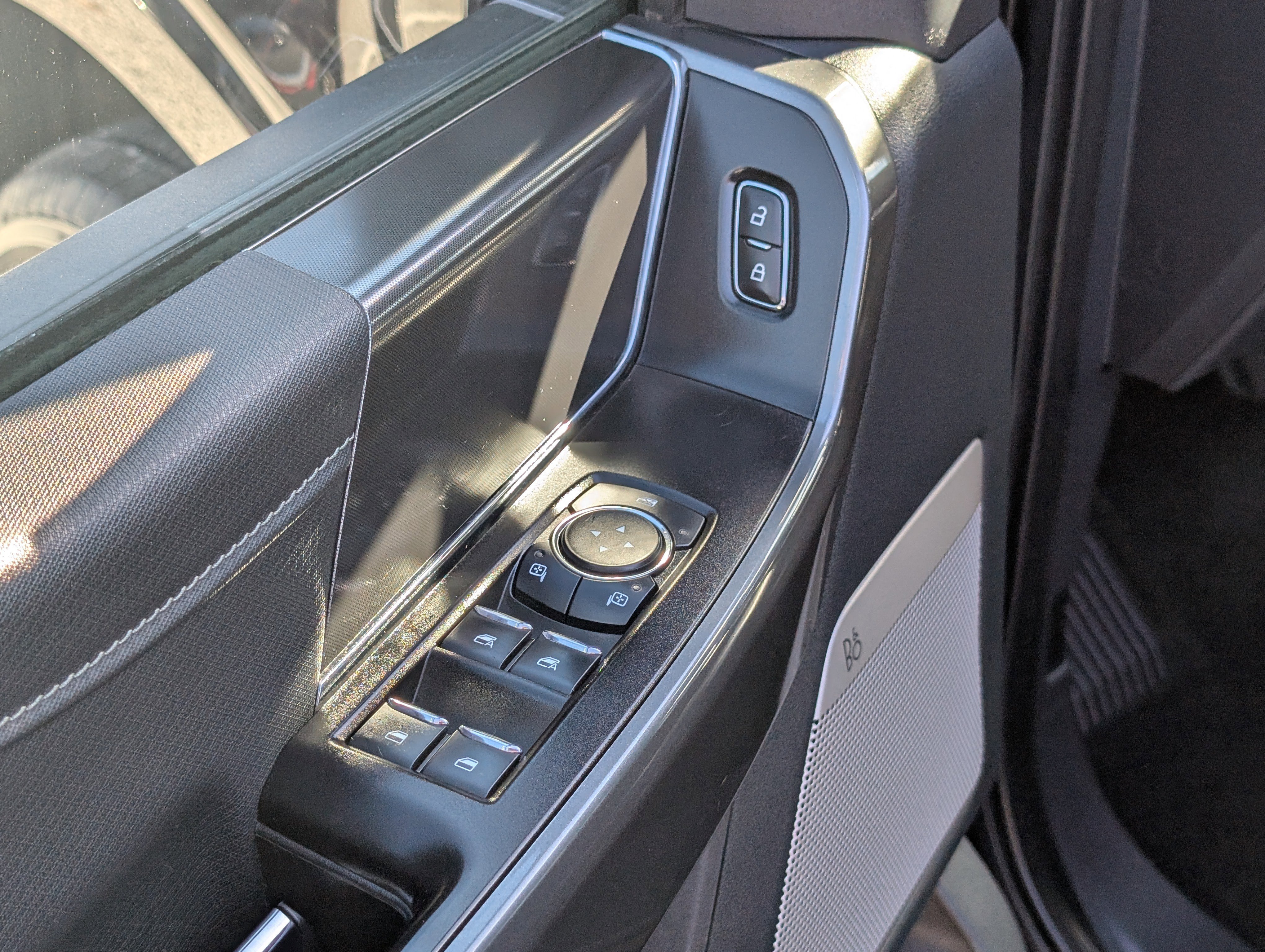 Certified 2022 Ford F150 XLT w/ Equipment Group 302A High image 19