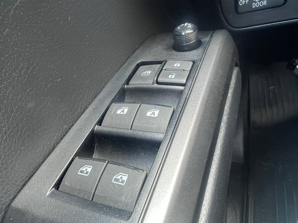Used 2023 Toyota Tacoma TRD Off-Road AWD/4WD image 28
