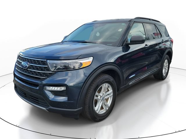 Certified 2023 Ford Explorer XLT w/ Equipment Group 202A RWD image 4