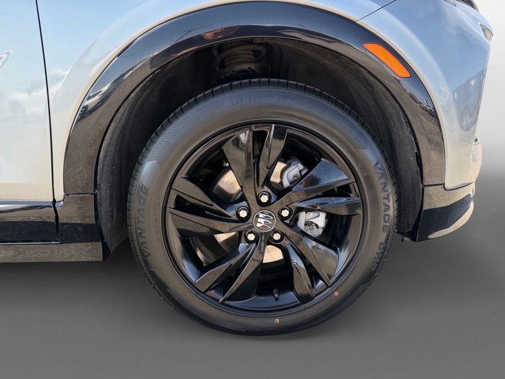 Used 2024 Buick Encore GX Sport Touring image 10