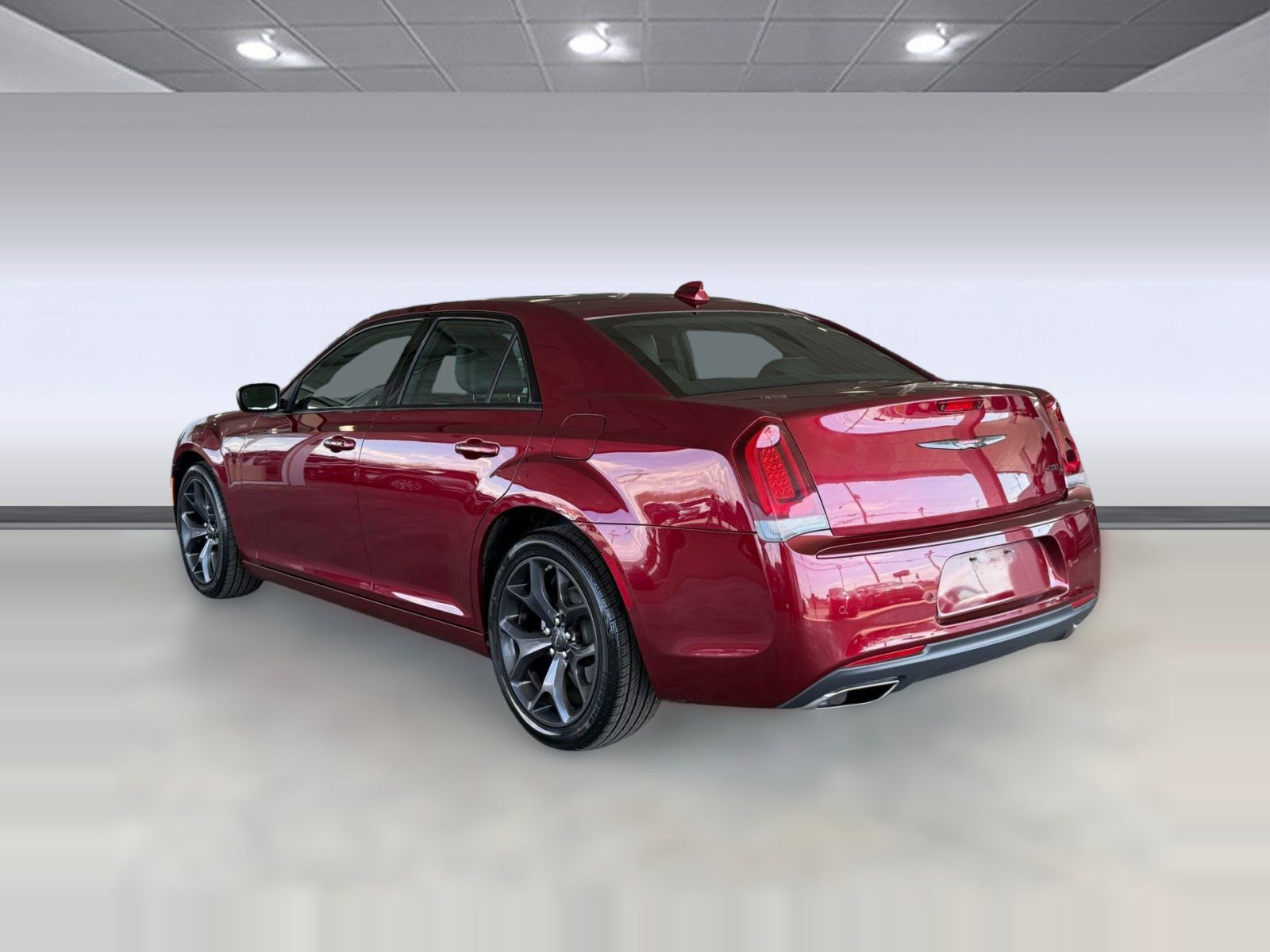 Used 2023 Chrysler 300 S image 3