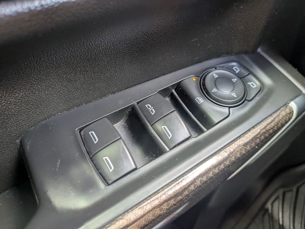 Used 2021 Chevrolet Silverado 1500 LT Trail Boss w/ Bed Protection Package AWD/4WD image 23