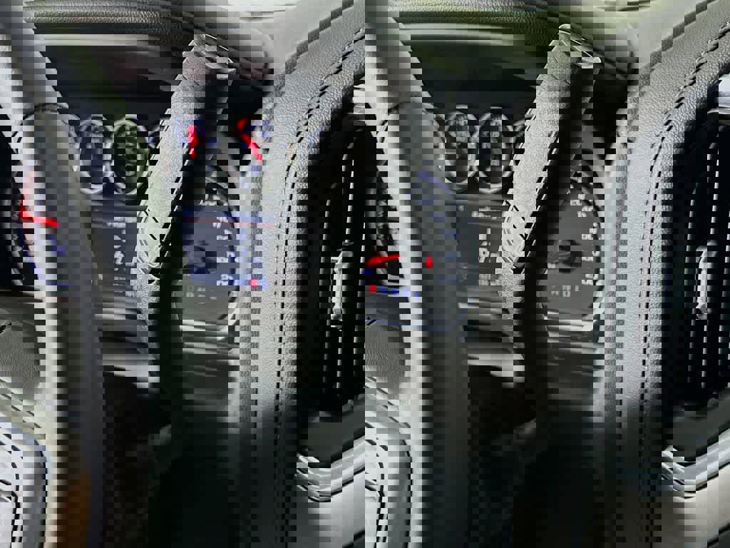 Used 2022 Chevrolet Silverado 2500 LTZ w/ LTZ Plus Package image 19