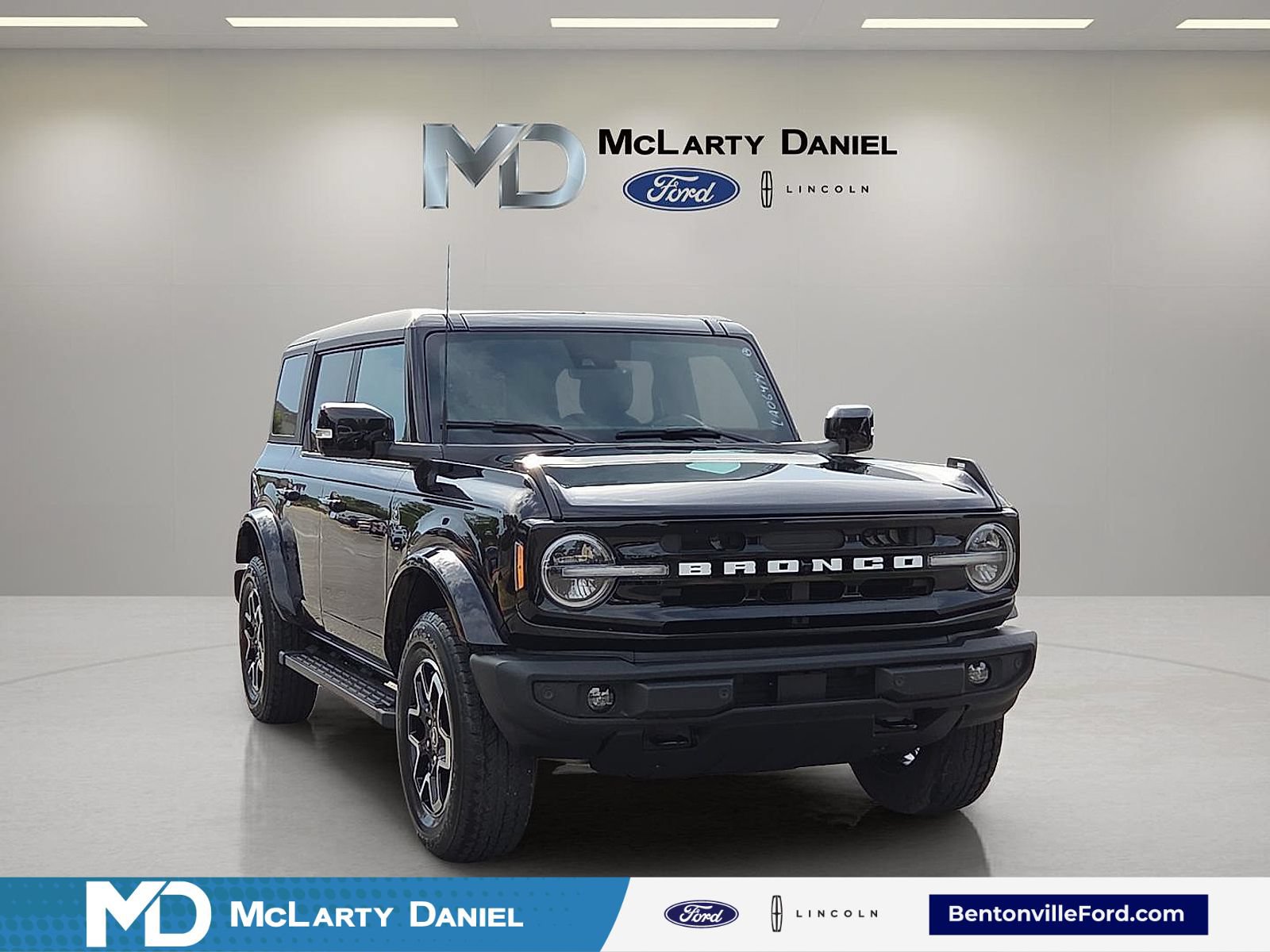 Certified 2024 Ford Bronco Outer Banks