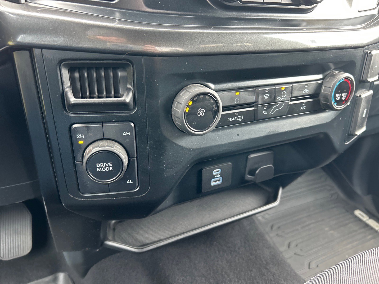 Certified 2023 Ford F150 XL w/ STX Appearance Package image 31