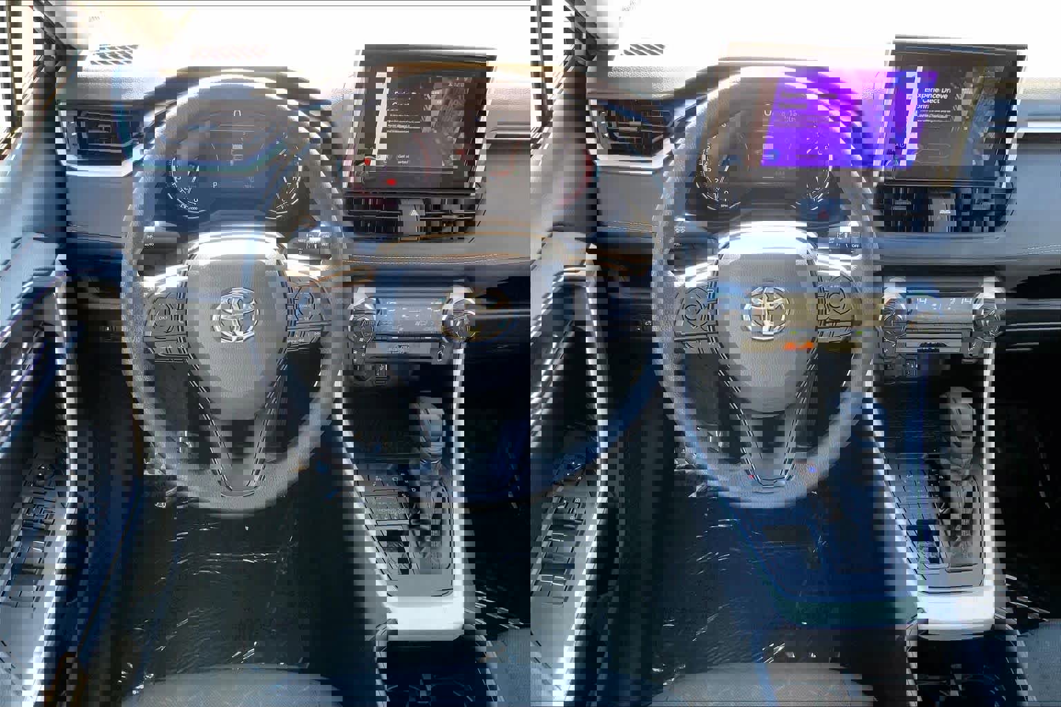 Used 2024 Toyota RAV4 XLE image 5