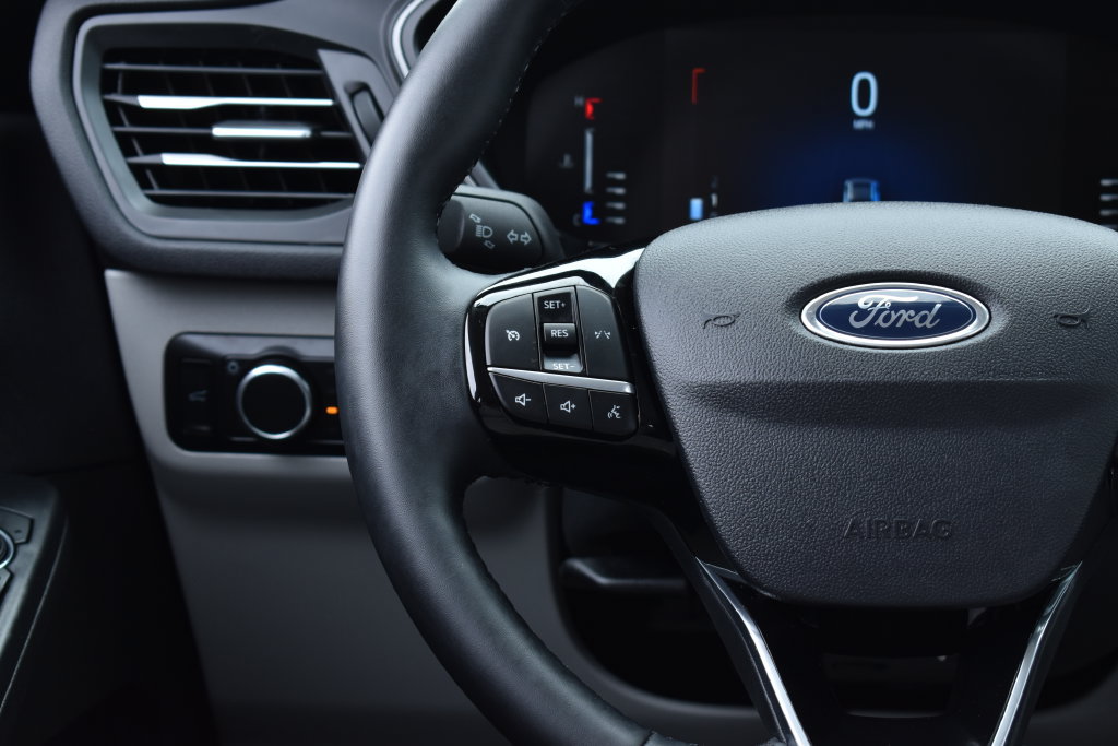 Certified 2024 Ford Escape Active AWD/4WD image 17