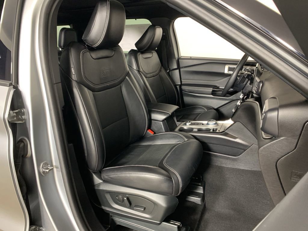 Certified 2024 Ford Explorer ST AWD/4WD image 41