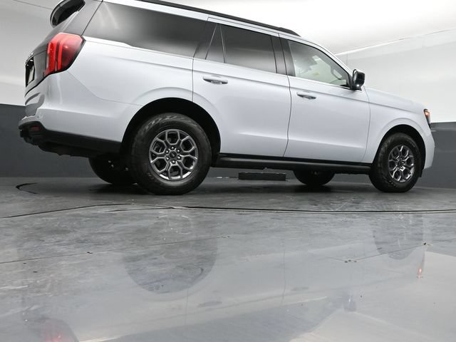 Certified 2025 Ford Expedition Active AWD/4WD image 43
