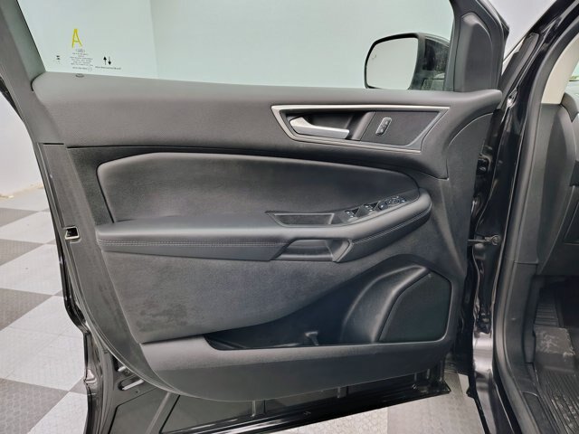 Certified 2024 Ford Edge SEL w/ Convenience Package AWD/4WD image 19