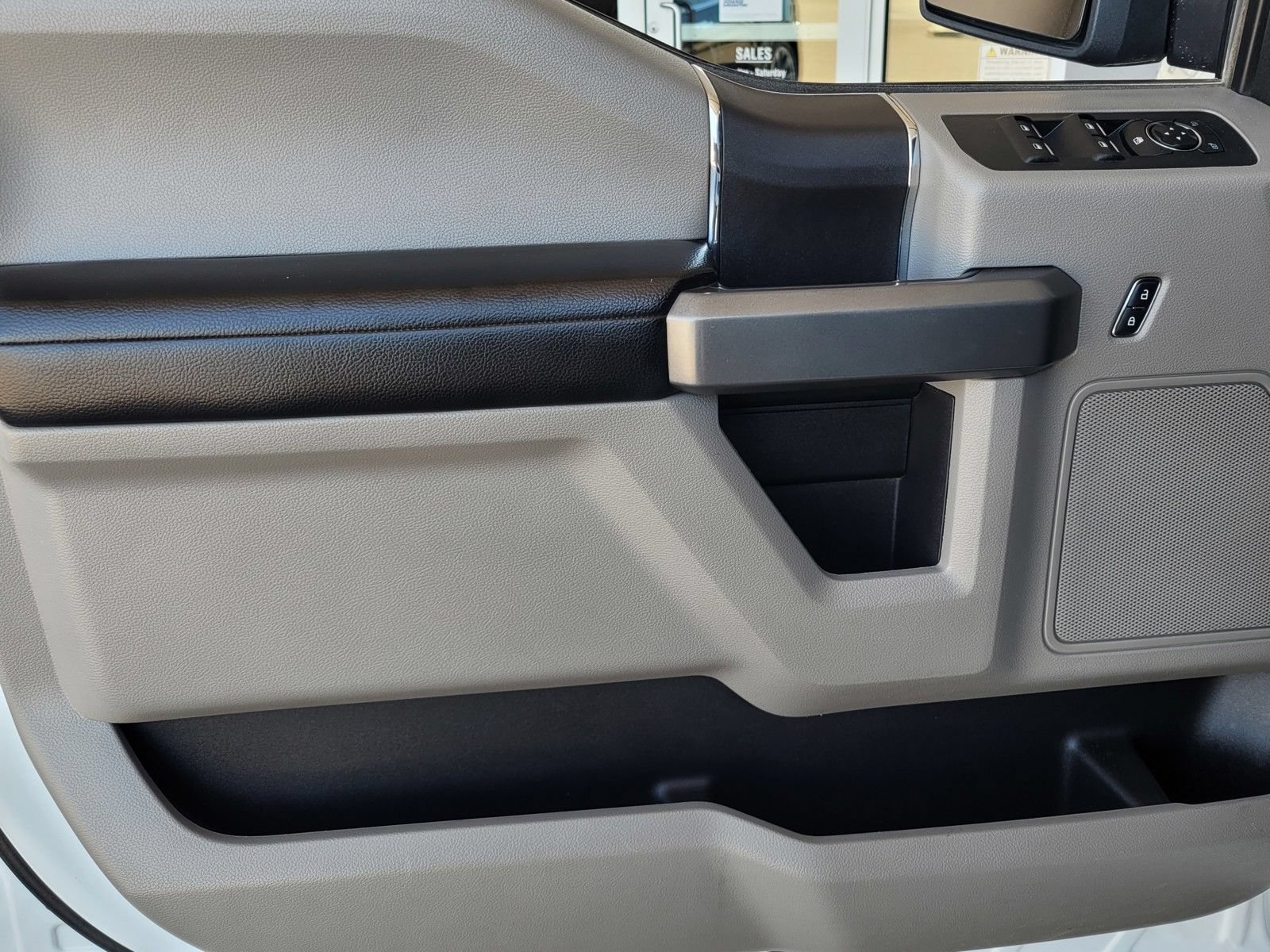 Certified 2019 Ford F150 XLT w/ Trailer Tow Package AWD/4WD image 16