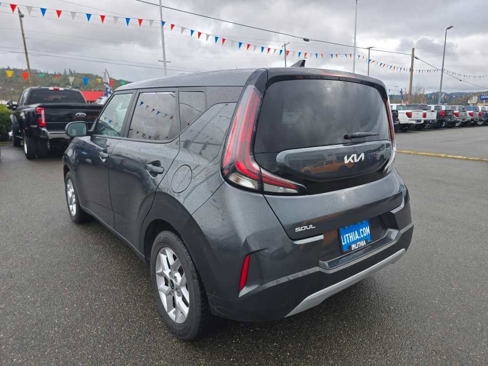 Used 2023 Kia Soul LX w/ Option Group 015 image 3