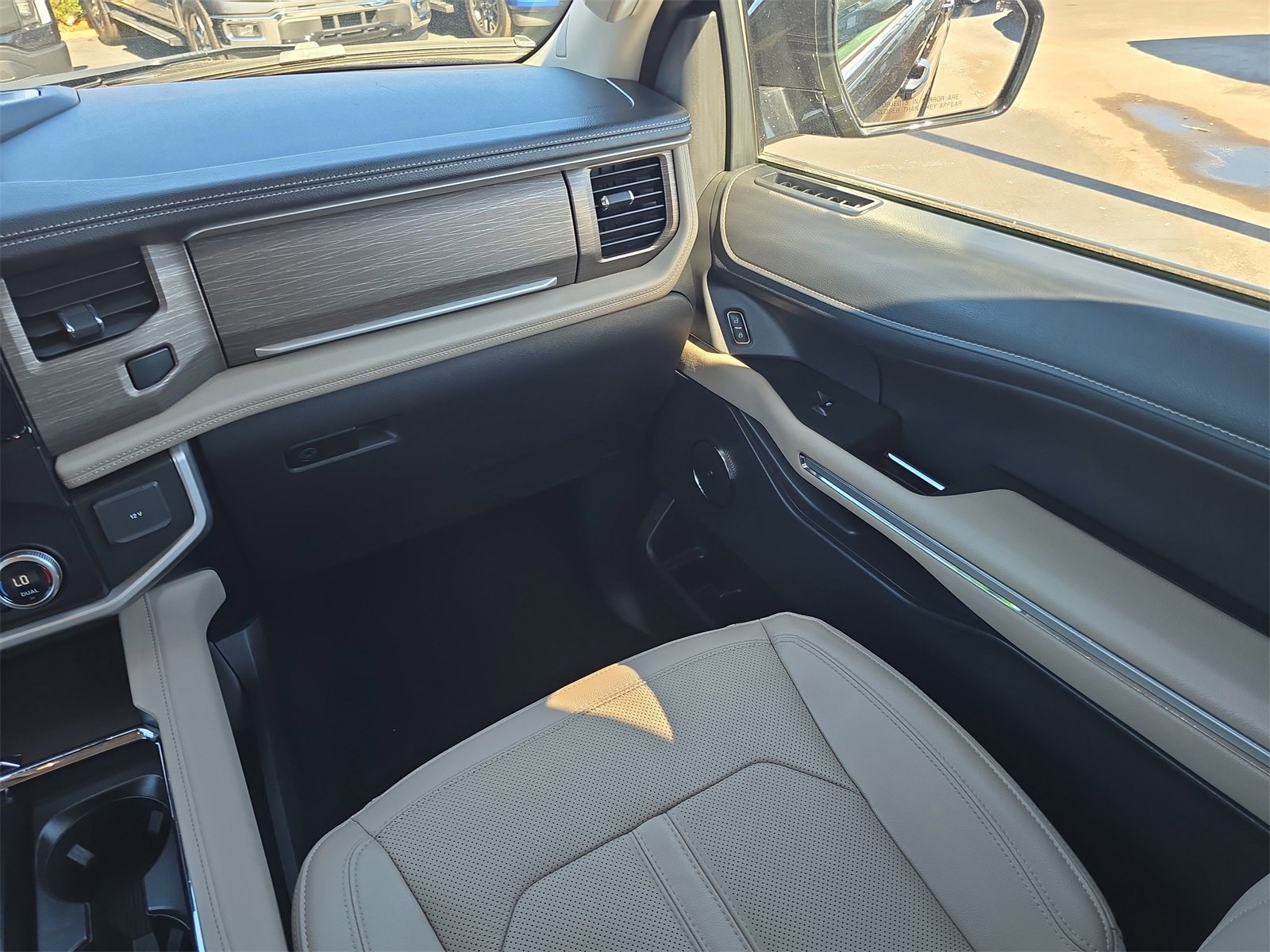 Certified 2024 Ford Expedition Max Limited image 11