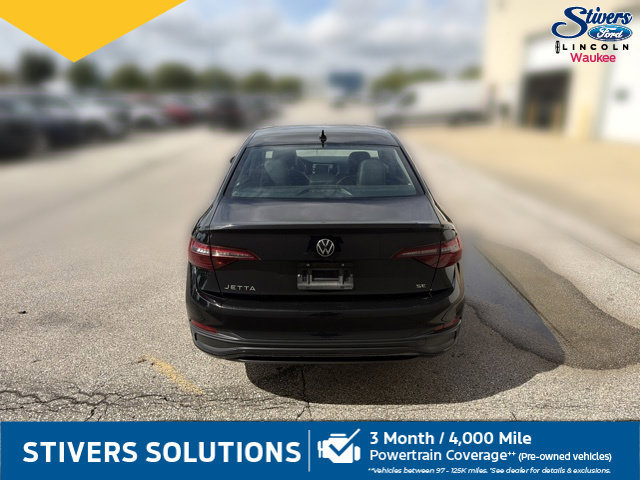 Used 2024 Volkswagen Jetta SE FWD image 7