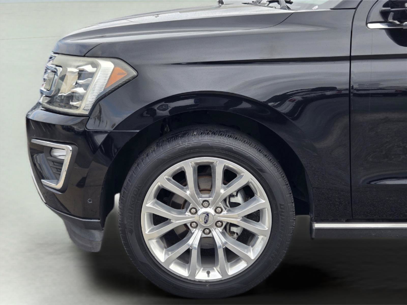 Certified 2018 Ford Expedition Limited w/ Equipment Group 302A AWD/4WD image 7