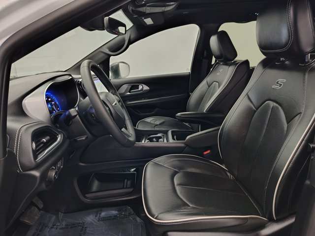 Used 2026 Chrysler Pacifica Limited w/ S Appearance Package FWD image 22