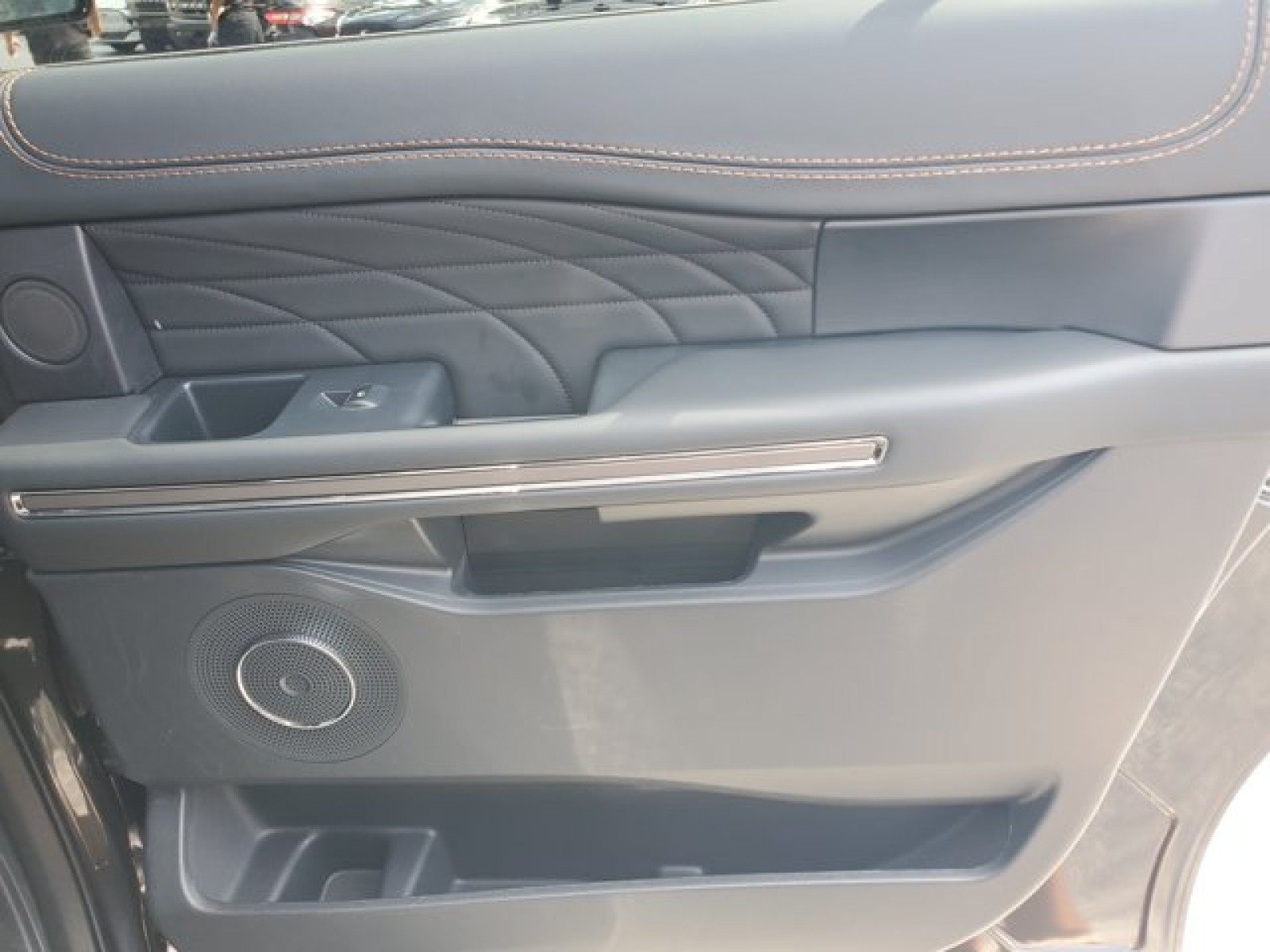 Certified 2023 Ford Expedition Max Platinum AWD/4WD image 35
