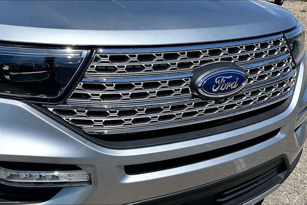 Certified 2024 Ford Explorer Limited w/ Limited Technology Package AWD/4WD image 29