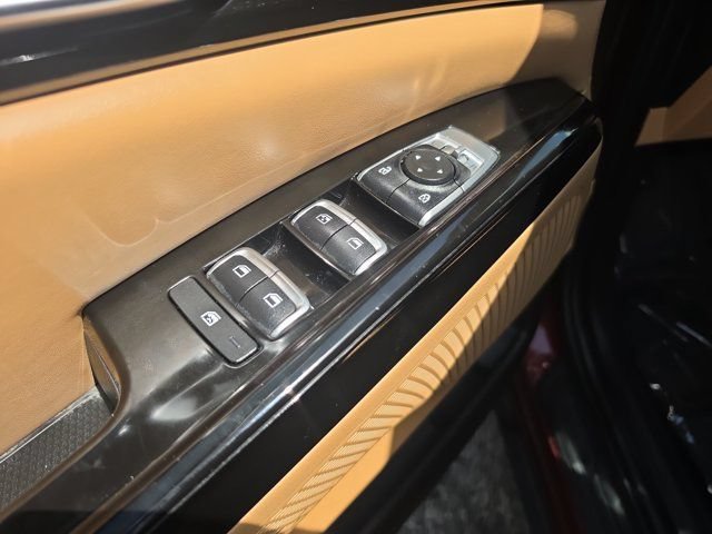 Used 2024 Kia Carnival EX FWD image 13