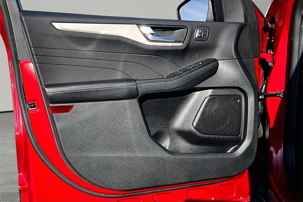 Certified 2022 Ford Escape SEL w/ Technology Package image 23