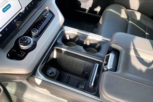 Certified 2025 Ford Expedition Active AWD/4WD image 17
